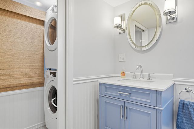 19 Wentworth Terrace, Dover, NH 03820