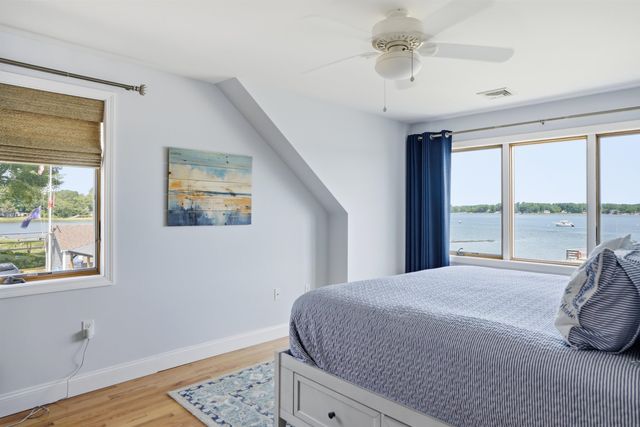 19 Wentworth Terrace, Dover, NH 03820