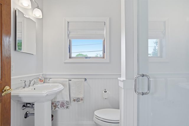 19 Wentworth Terrace, Dover, NH 03820
