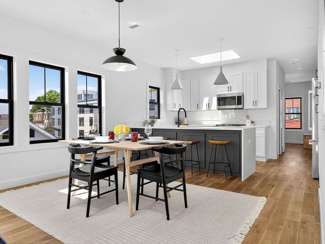 192 Washington Street C, Somerville, MA 02143