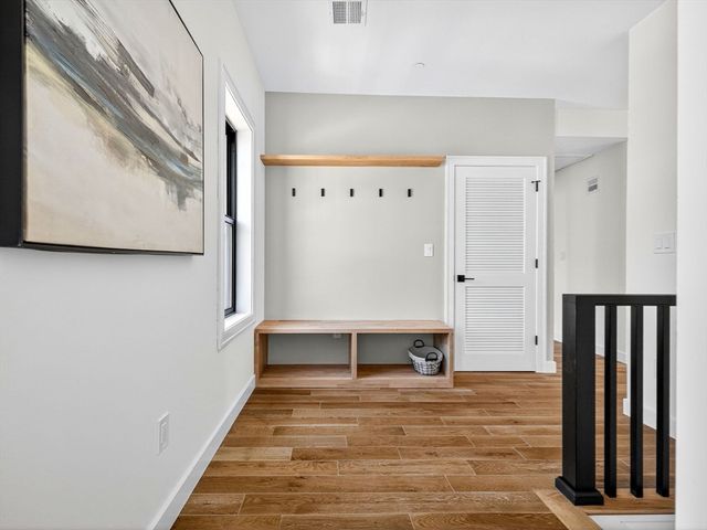 192 Washington Street C, Somerville, MA 02143