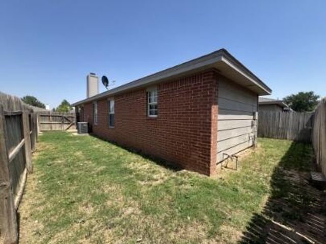 222 Grover Avenue, Lubbock, TX 79416