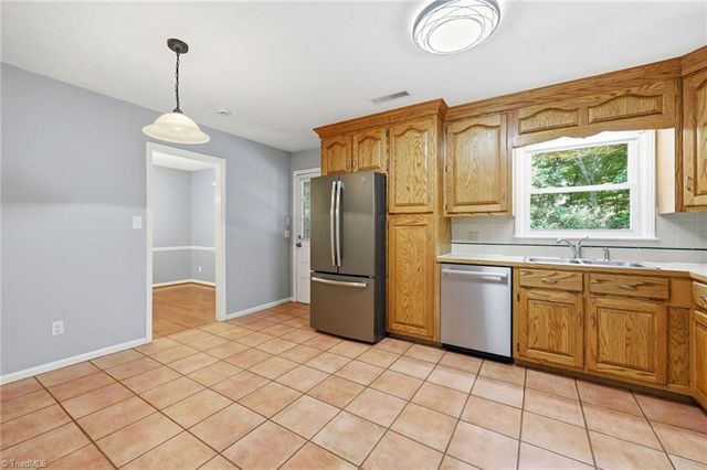 118 Hillside Court, King, NC 27021