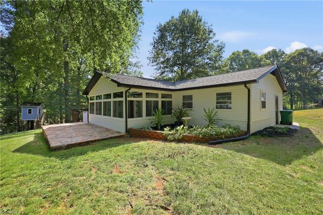 118 Hillside Court, King, NC 27021