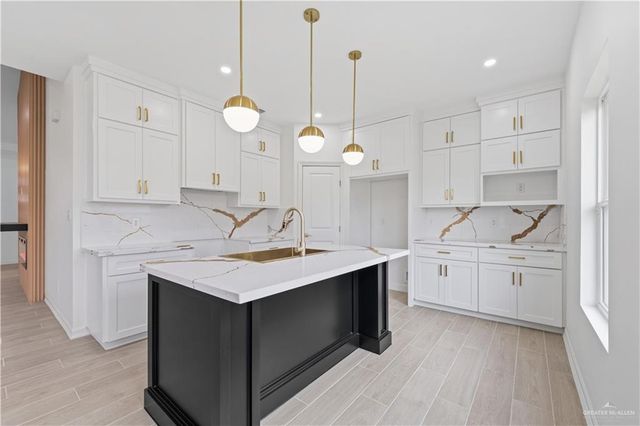 304 N 31st Street, Hidalgo, TX 78557