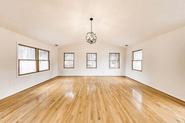6306 LONE OAK DR, Bethesda, MD 20817