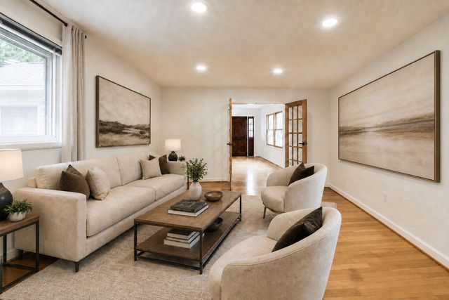 6306 LONE OAK DR, Bethesda, MD 20817