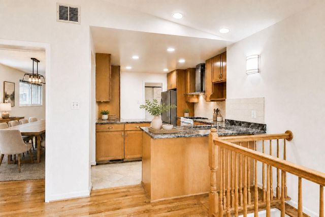 6306 LONE OAK DR, Bethesda, MD 20817