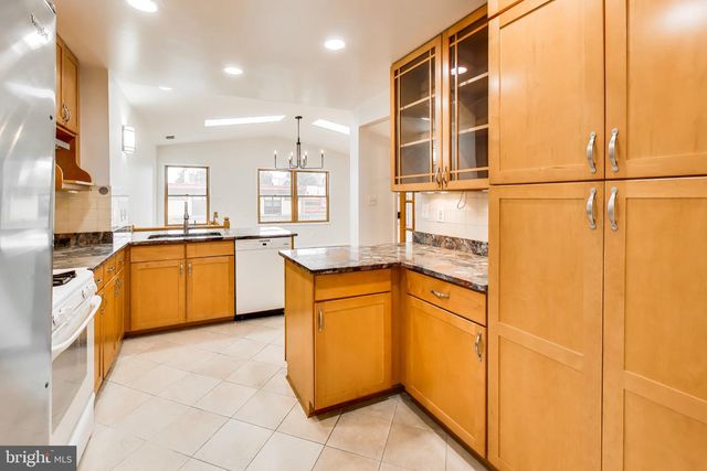 6306 LONE OAK DR, Bethesda, MD 20817