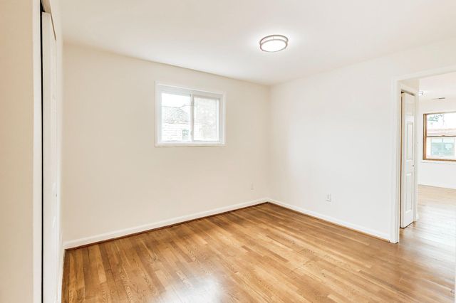 6306 LONE OAK DR, Bethesda, MD 20817
