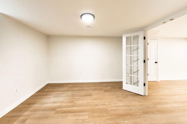 6306 LONE OAK DR, Bethesda, MD 20817