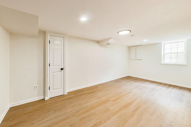 6306 LONE OAK DR, Bethesda, MD 20817