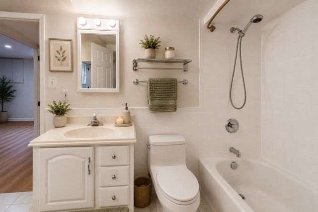 6306 LONE OAK DR, Bethesda, MD 20817