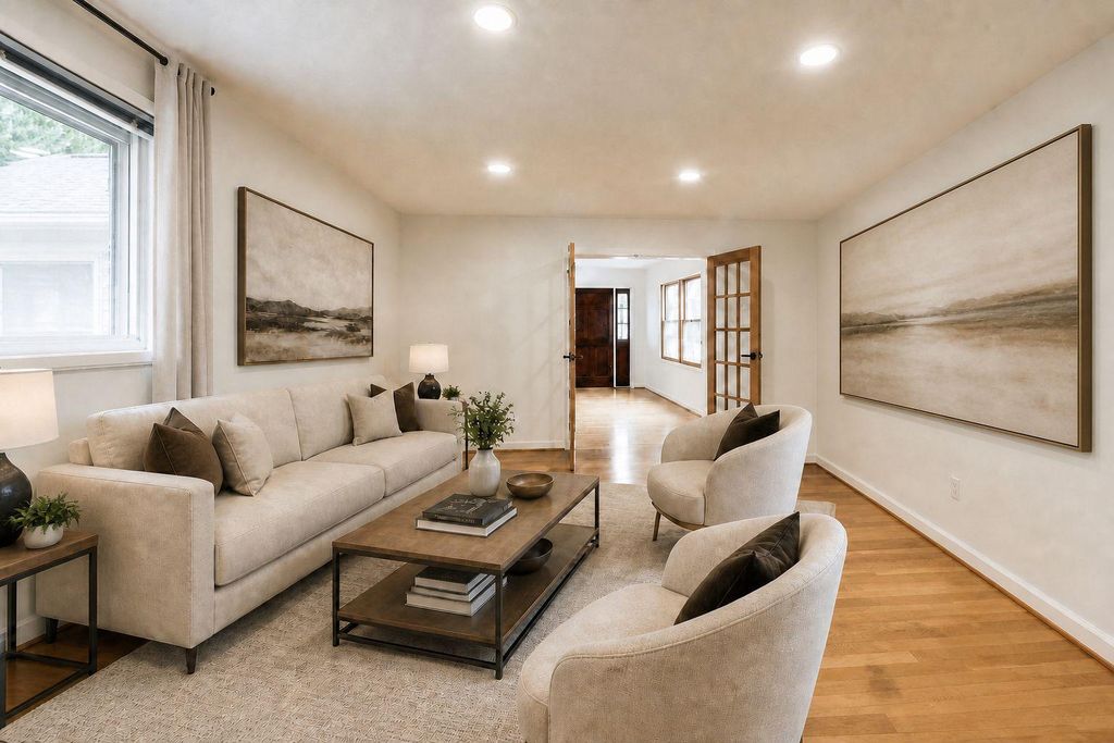 Image 16 of property listing at 6306 LONE OAK DR, Bethesda, MD 20817