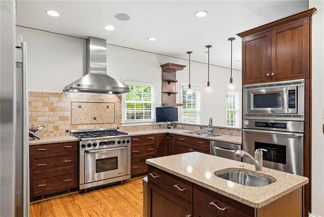 964 Northcliffe Drive, Atlanta, GA 30318