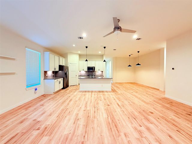 105 Aurora Springs Drive, Katy, TX 77493