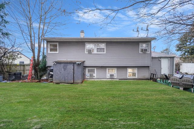 50 Meadowbrook Drive, Brentwood, NY 11717