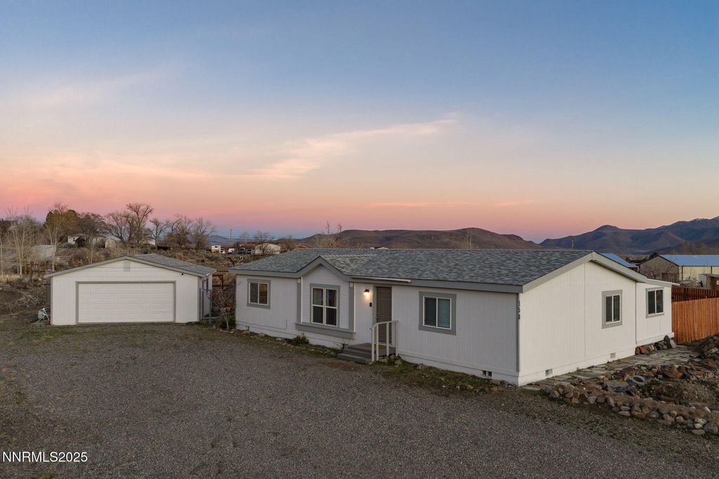 Image 1 of property listing at 158 Elizabeth Lane, Dayton, NV 89403