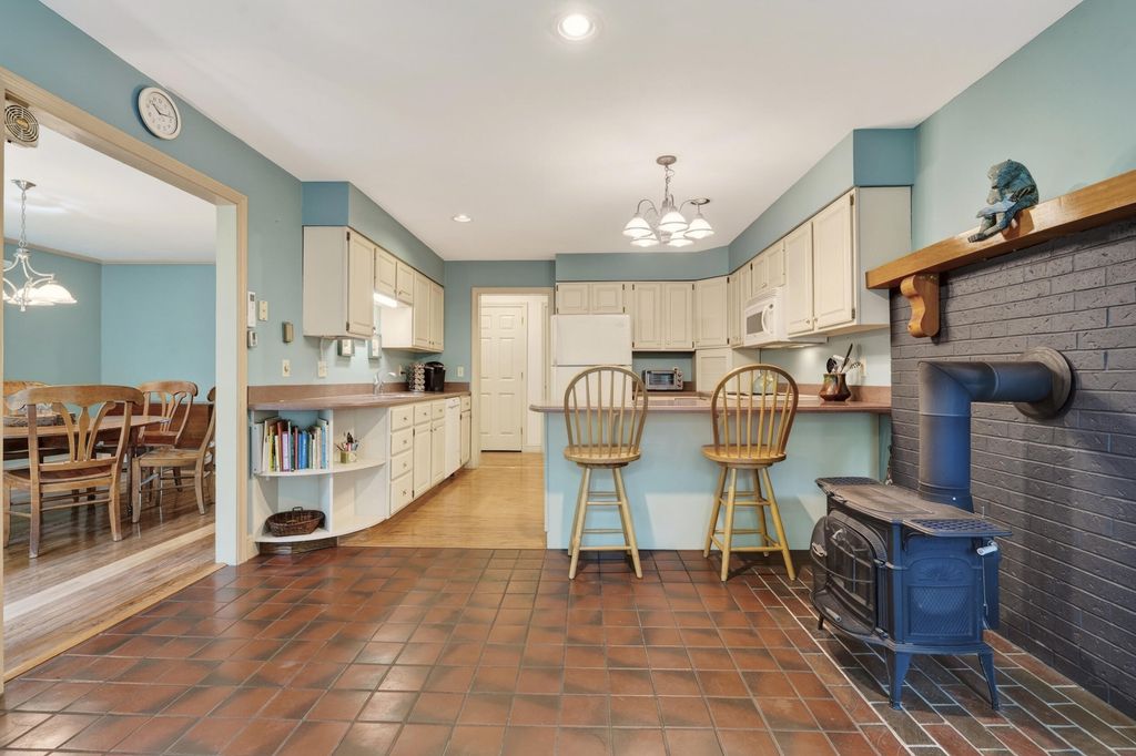 4 Foxglove Court 4, Yarmouth, ME 04096 — photo 3