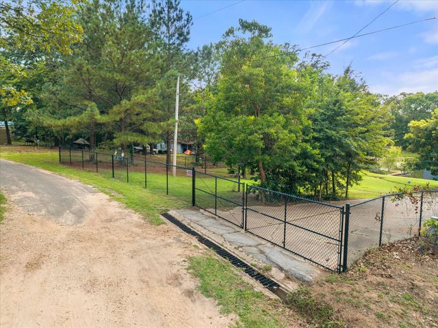 338 Private Road 52040, Pittsburg, TX 75686