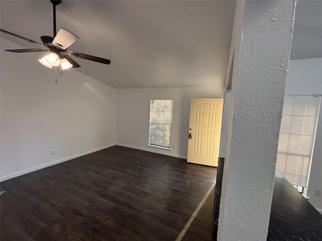 4710 Cairnlomond Street, Houston, TX 77084
