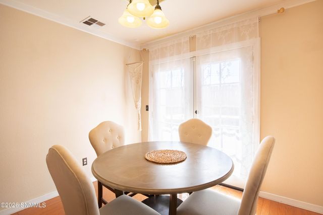 3858 Van Ess Court, Las Cruces, NM 88012