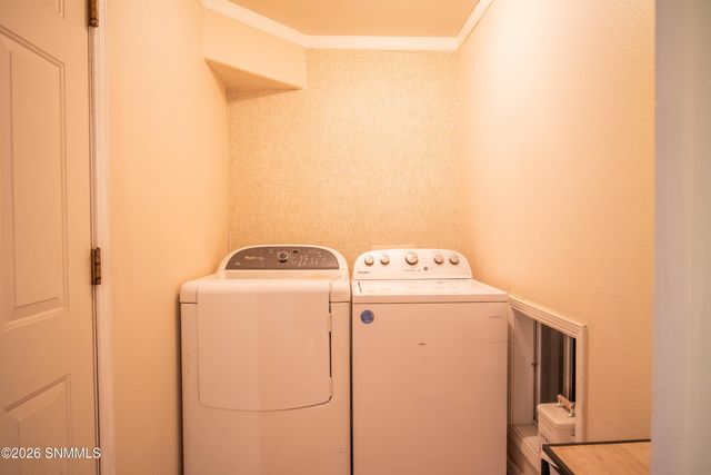 3858 Van Ess Court, Las Cruces, NM 88012