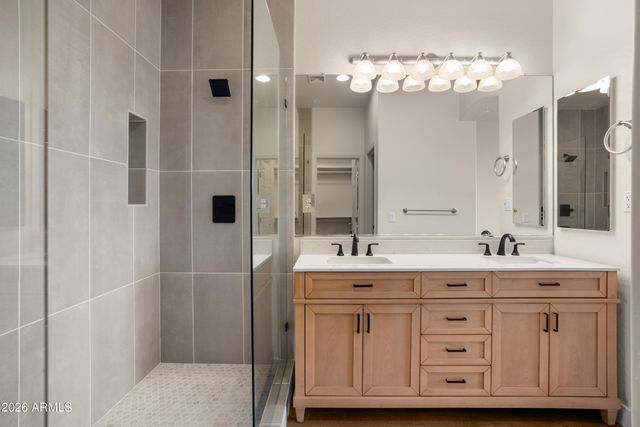 7445 E EAGLE CREST Drive 2113, Mesa, AZ 85207