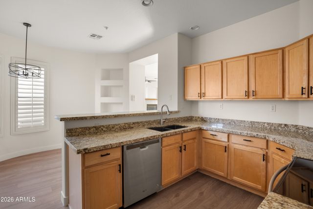 7445 E EAGLE CREST Drive 2113, Mesa, AZ 85207