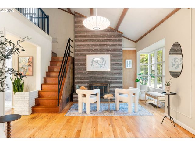 105 Ne 66TH Ave, Portland, OR 97213