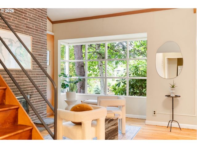 105 Ne 66TH Ave, Portland, OR 97213