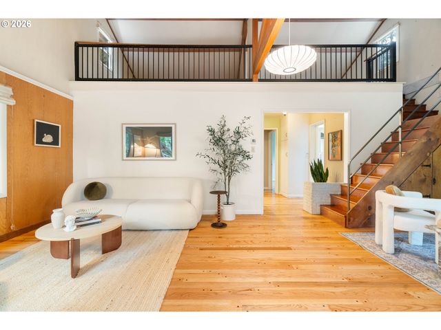 105 Ne 66TH Ave, Portland, OR 97213