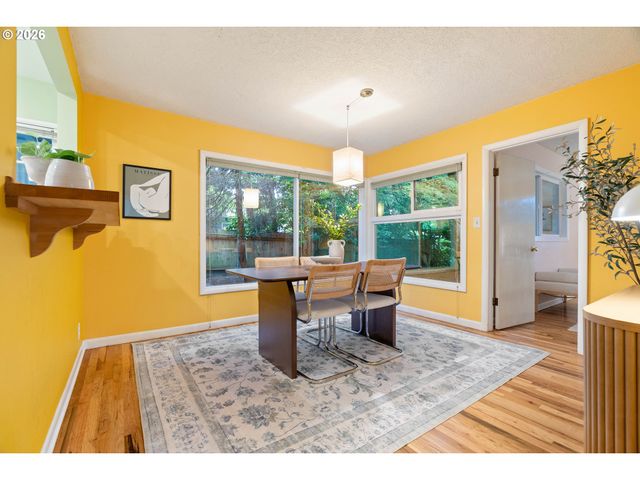 105 Ne 66TH Ave, Portland, OR 97213