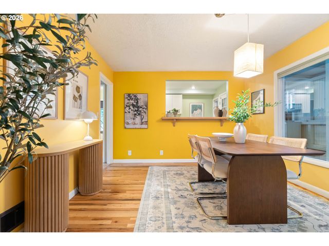 105 Ne 66TH Ave, Portland, OR 97213