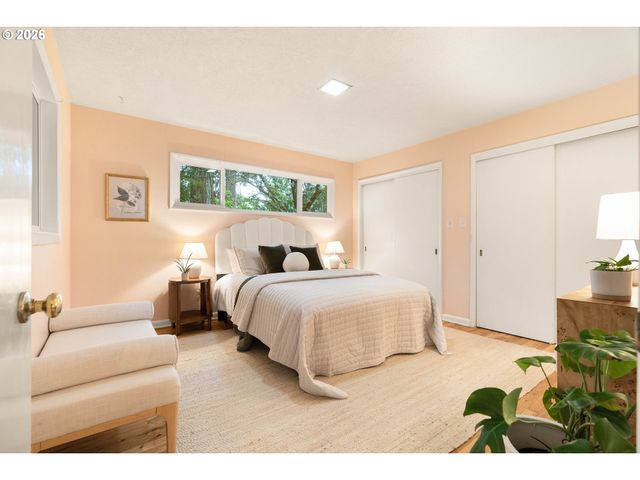 105 Ne 66TH Ave, Portland, OR 97213