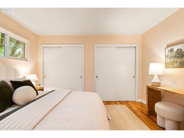 105 Ne 66TH Ave, Portland, OR 97213