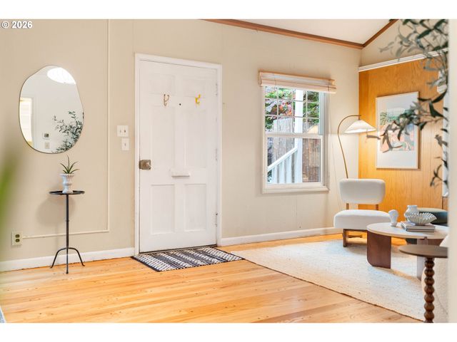 105 Ne 66TH Ave, Portland, OR 97213