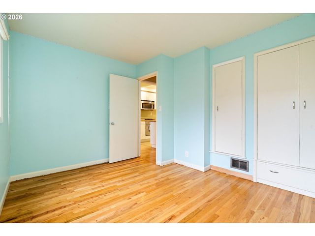 105 Ne 66TH Ave, Portland, OR 97213