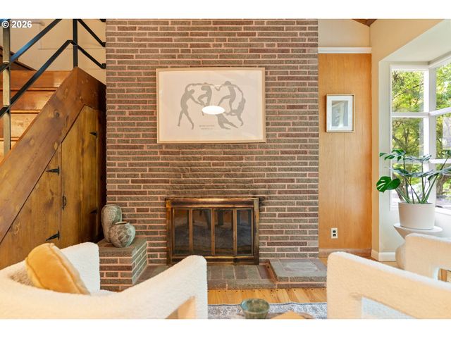 105 Ne 66TH Ave, Portland, OR 97213