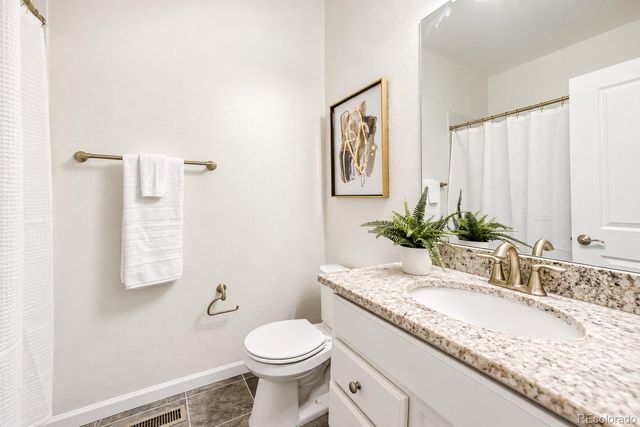 9002 E Caley Way, Englewood, CO 80111