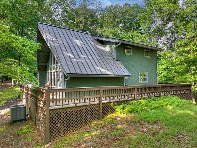 685 Cross Creek, Mineral Bluff, GA 30559