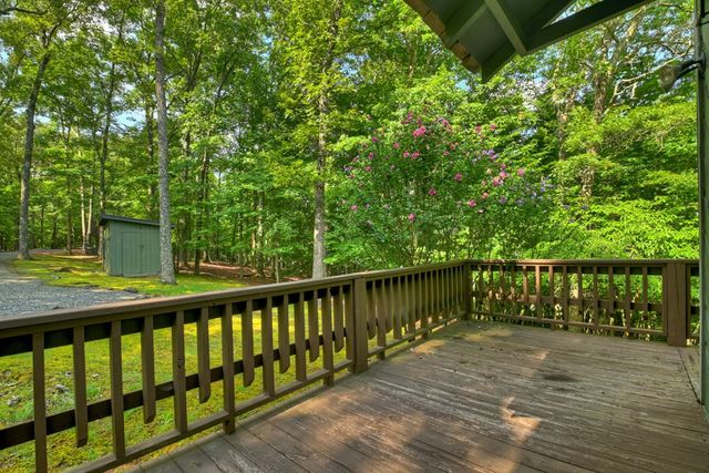 685 Cross Creek, Mineral Bluff, GA 30559