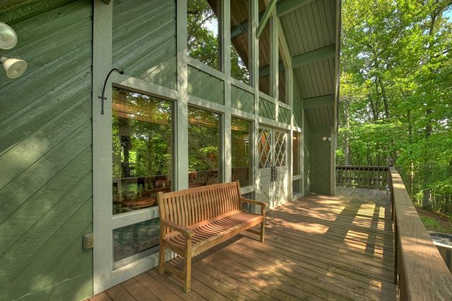 685 Cross Creek, Mineral Bluff, GA 30559