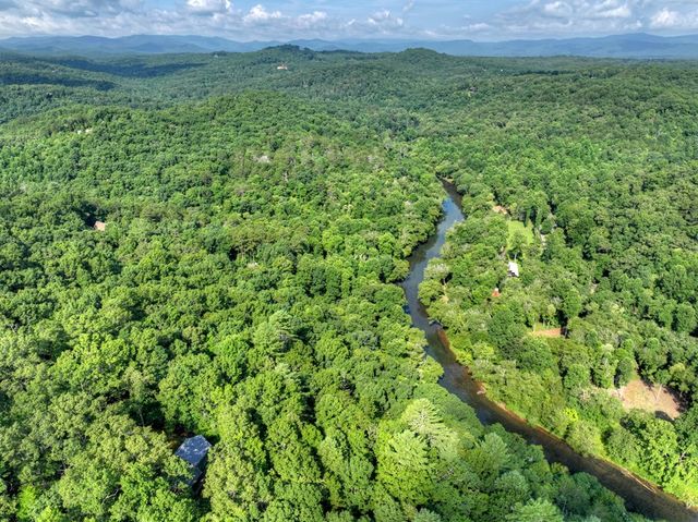 685 Cross Creek, Mineral Bluff, GA 30559