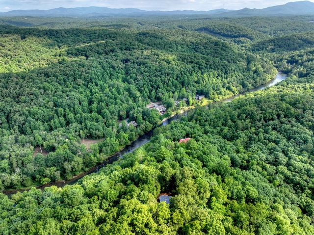 685 Cross Creek, Mineral Bluff, GA 30559