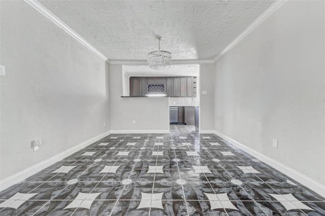 101 Live Oak Street, Baytown, TX 77520