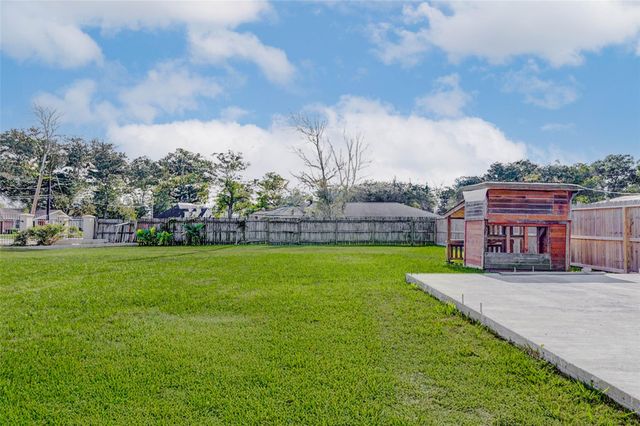 101 Live Oak Street, Baytown, TX 77520