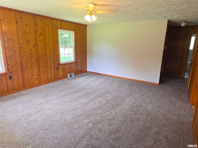 78 S RIVERVIEW Drive, East Peoria, IL 61611
