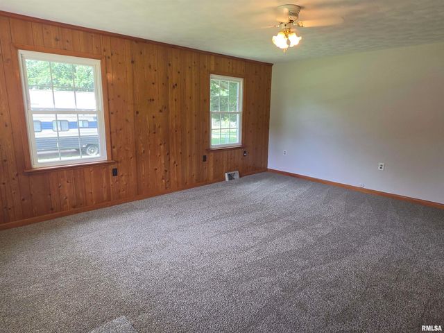 78 S RIVERVIEW Drive, East Peoria, IL 61611