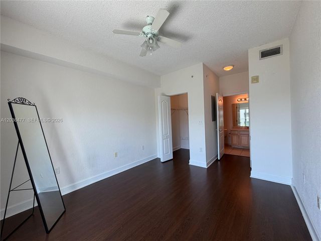 6001 SW 70th St 644, South Miami, FL 33143